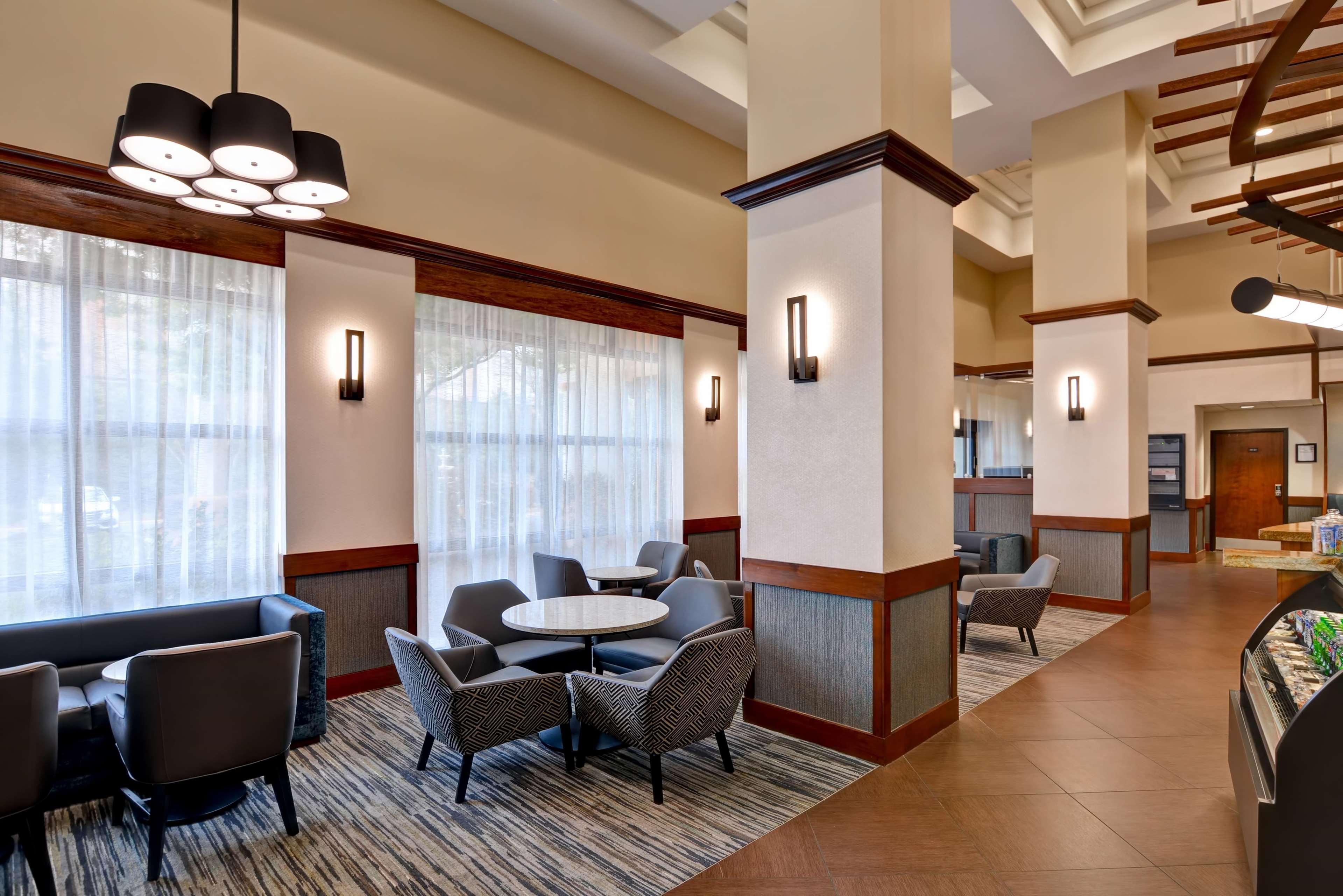 Hyatt Place Birmingham/Гувер Экстерьер фото