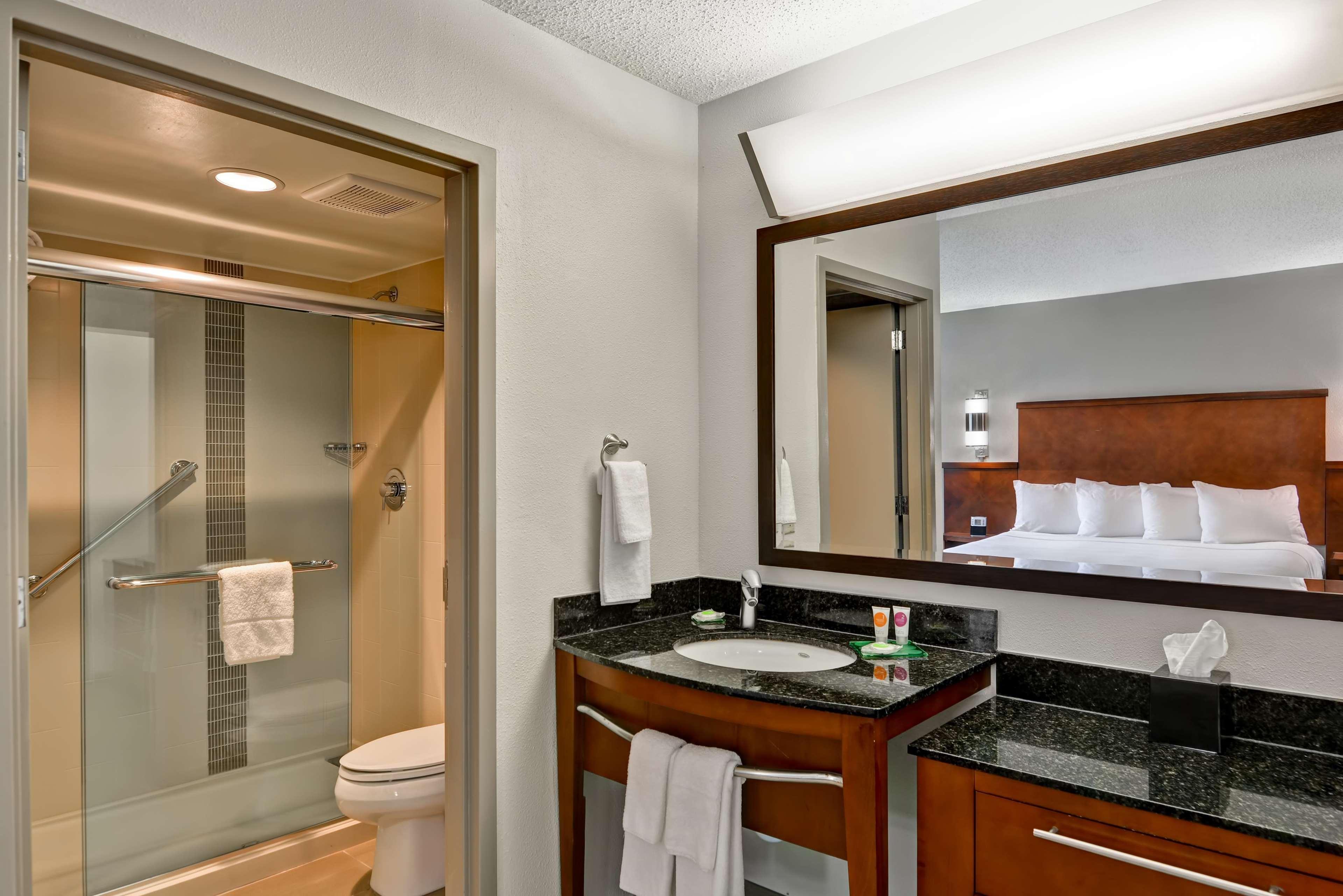 Hyatt Place Birmingham/Гувер Экстерьер фото
