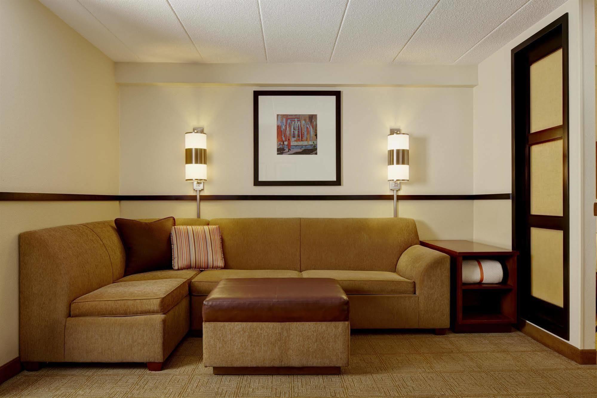 Hyatt Place Birmingham/Гувер Экстерьер фото